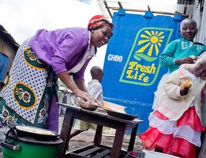 Chaque jour, nous fournissons des services d’assainissement sûrs à plus de 130 000 citadins / Photo © Sanergy