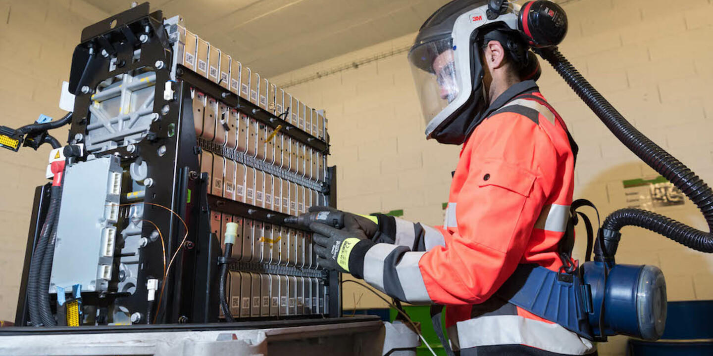 Recycling electric vehicle batteries ecological transformation and
